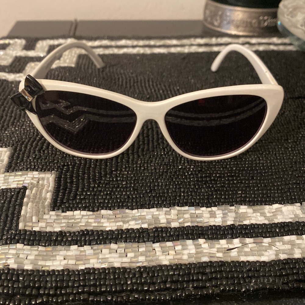 White & Black Bow Sunglasses